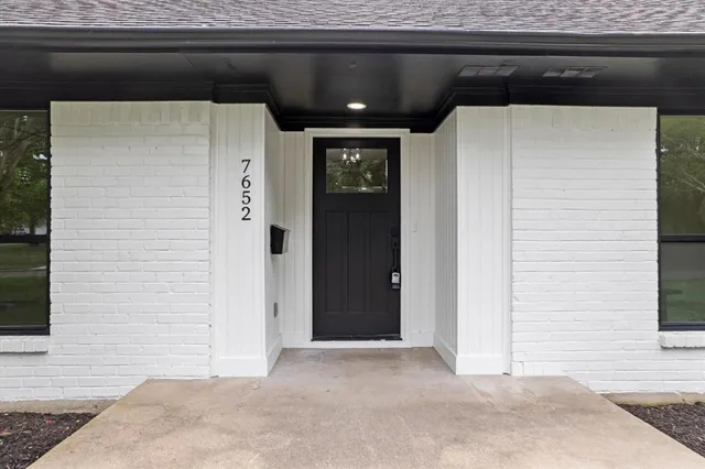 $699,000 | 7652 El Pensador Drive, Dallas, TX 75248