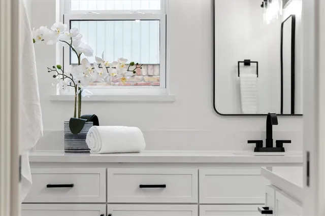 $699,000 | 7652 El Pensador Drive, Dallas, TX 75248