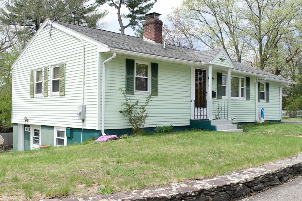 24 Meadowbrook Road Hudson, MA 01749 - Photo 2 of 24