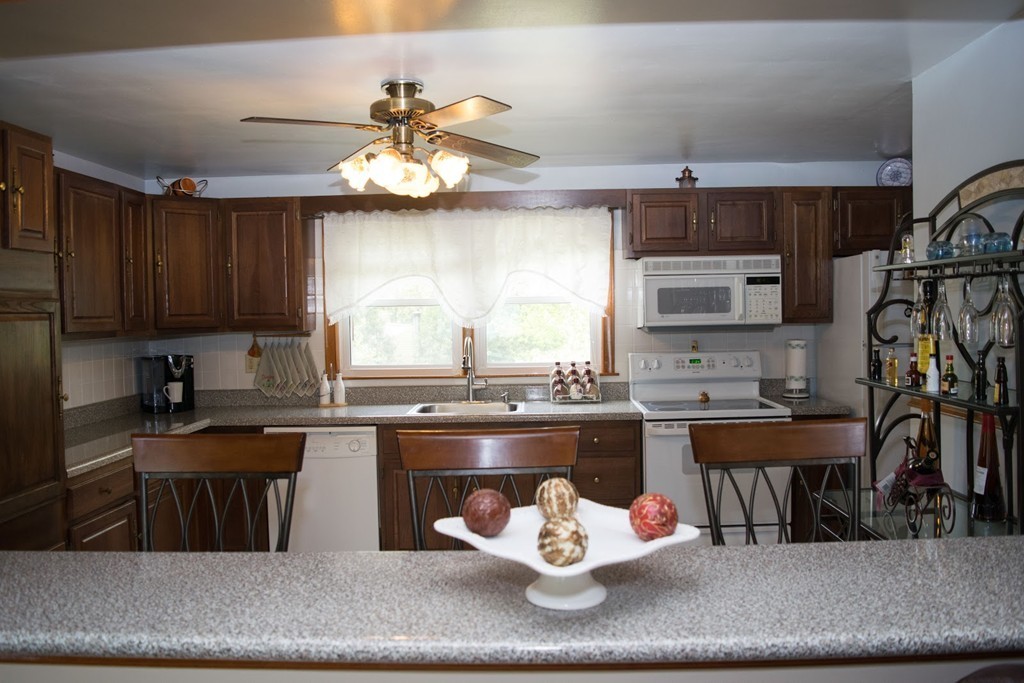24 Meadowbrook Road Hudson, MA 01749 - Photo 10 of 24
