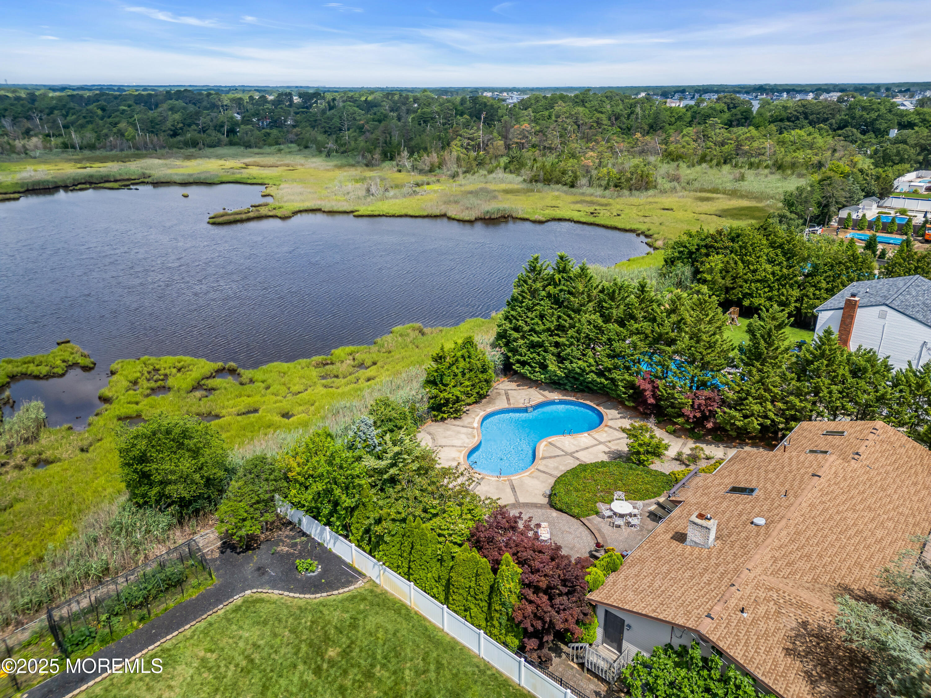 62 Sunrise Boulevard Toms River, NJ 08753 - Photo 10 of 94 062_dji_0592_767