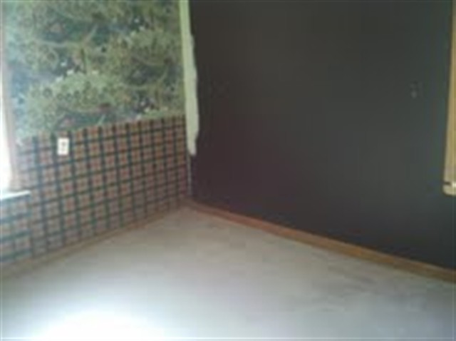 975 Capac Road Allenton, MI 48002 - Photo 3 of 5 31060561-2.JPG