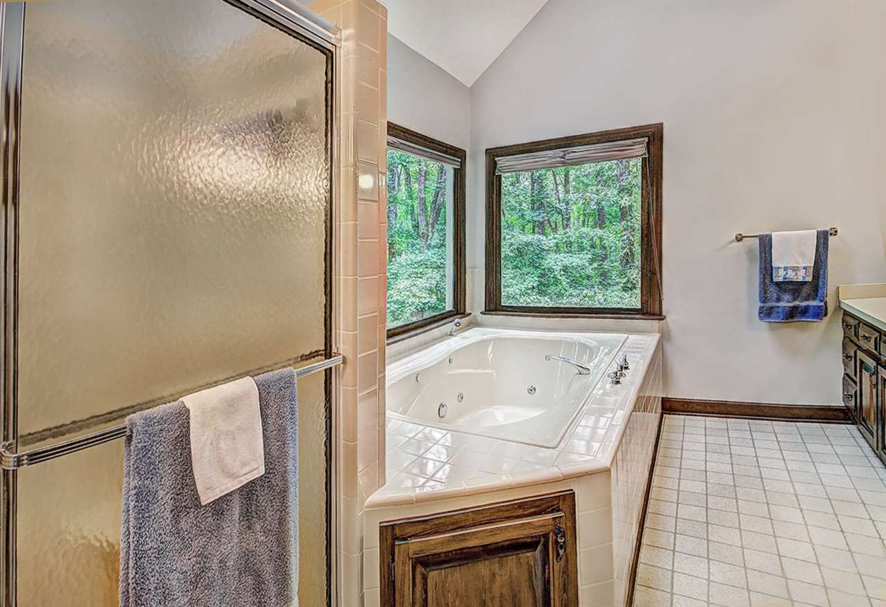1904 Topsfield Court Raleigh, NC 27615 - Photo 14 of 24 Master Bath/Spa