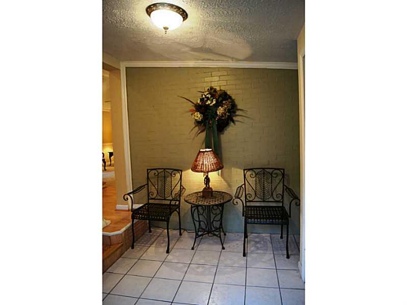 403 Beaver Road Edgeworth, PA 15143 - Photo 4 of 22 Entry/Foyer. The Spacious Foyer is Ideal to Greet Family and Friends