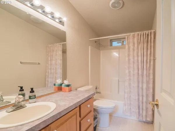 $139,900 | 1949 Southeast Palmquist Road, Unit 91, Gresham, OR 97080