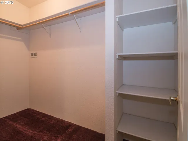 a close view of a bathtub in bathroom