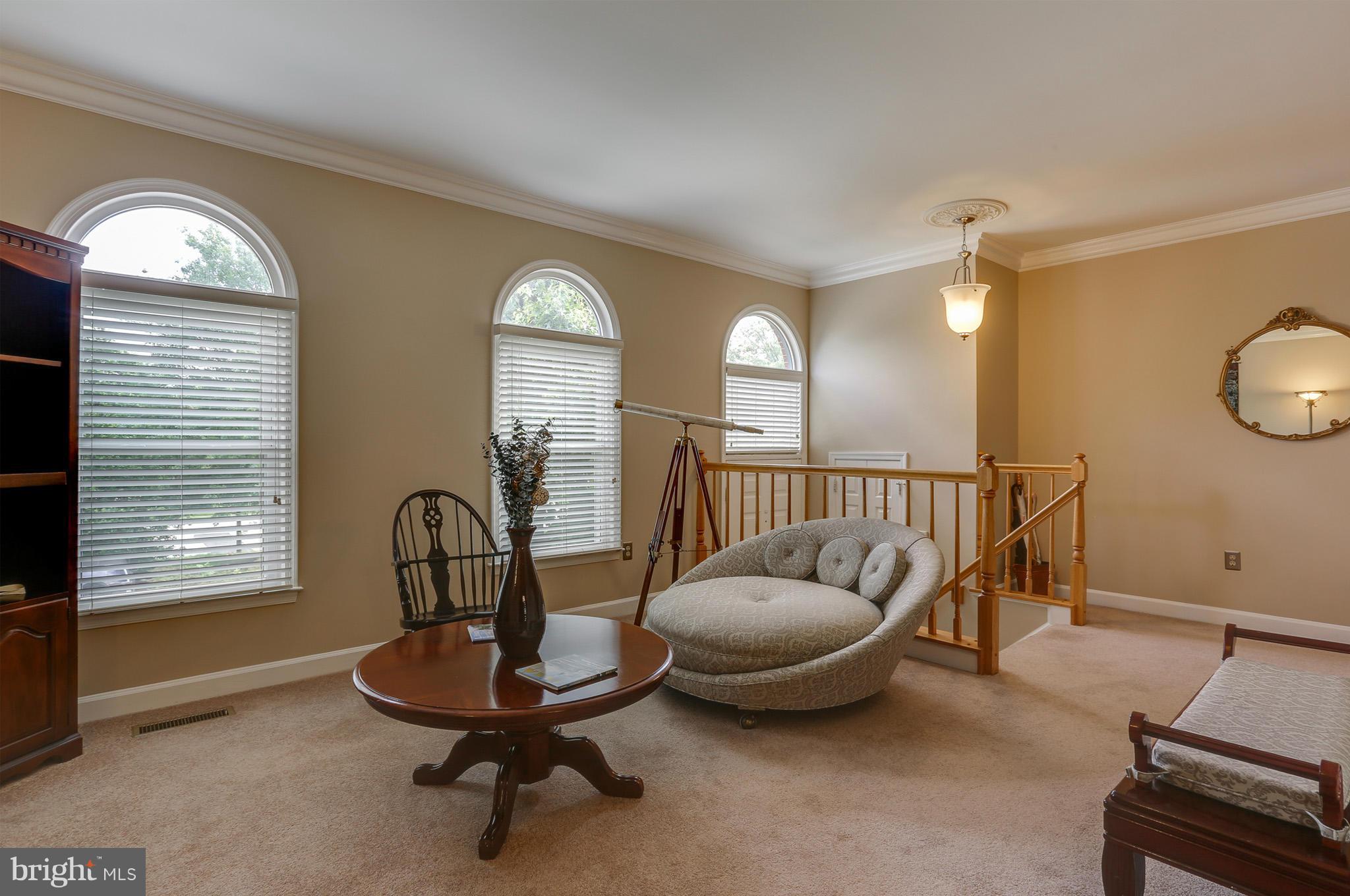 2160 Colonel Way Odenton, MD 21113 - Photo 10 of 30 Bright transom windows
