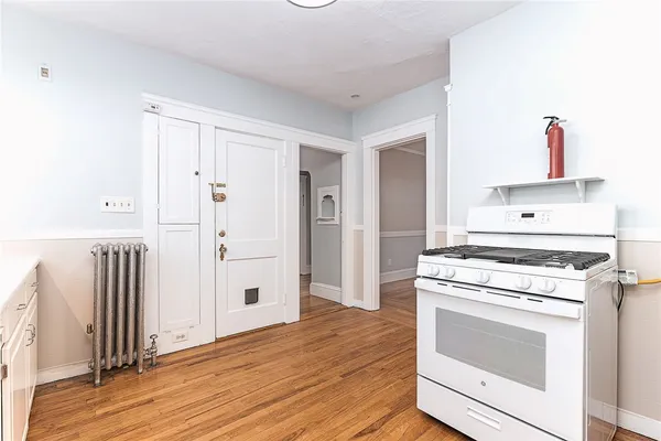 $2,500 | 30 Taft Avenue, Unit 2, Providence, RI 02906