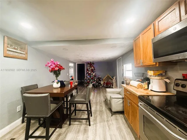 $275,000 | 13261 Southwest 9th Street, Davie, FL 33325