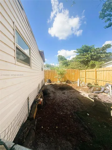 $275,000 | 13261 Southwest 9th Street, Davie, FL 33325