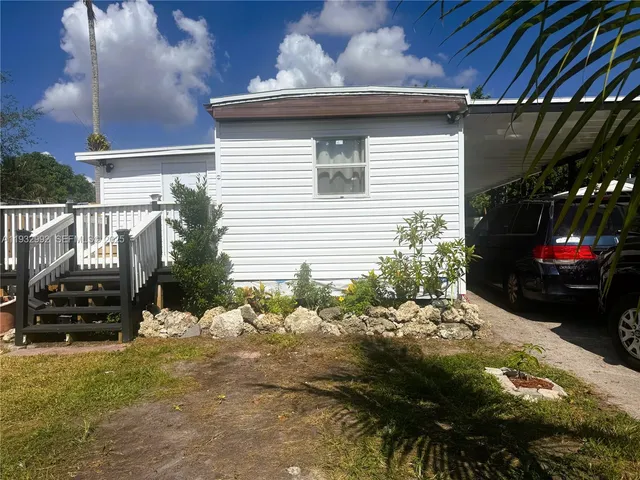 $275,000 | 13261 Southwest 9th Street, Davie, FL 33325