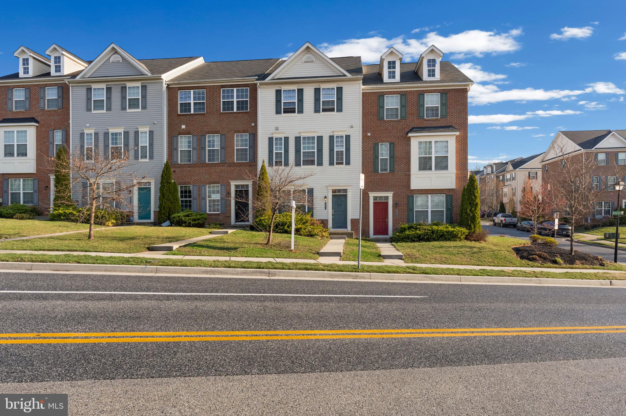 8853 Delegge Road Baltimore, MD 21237 - Photo 2 of 28