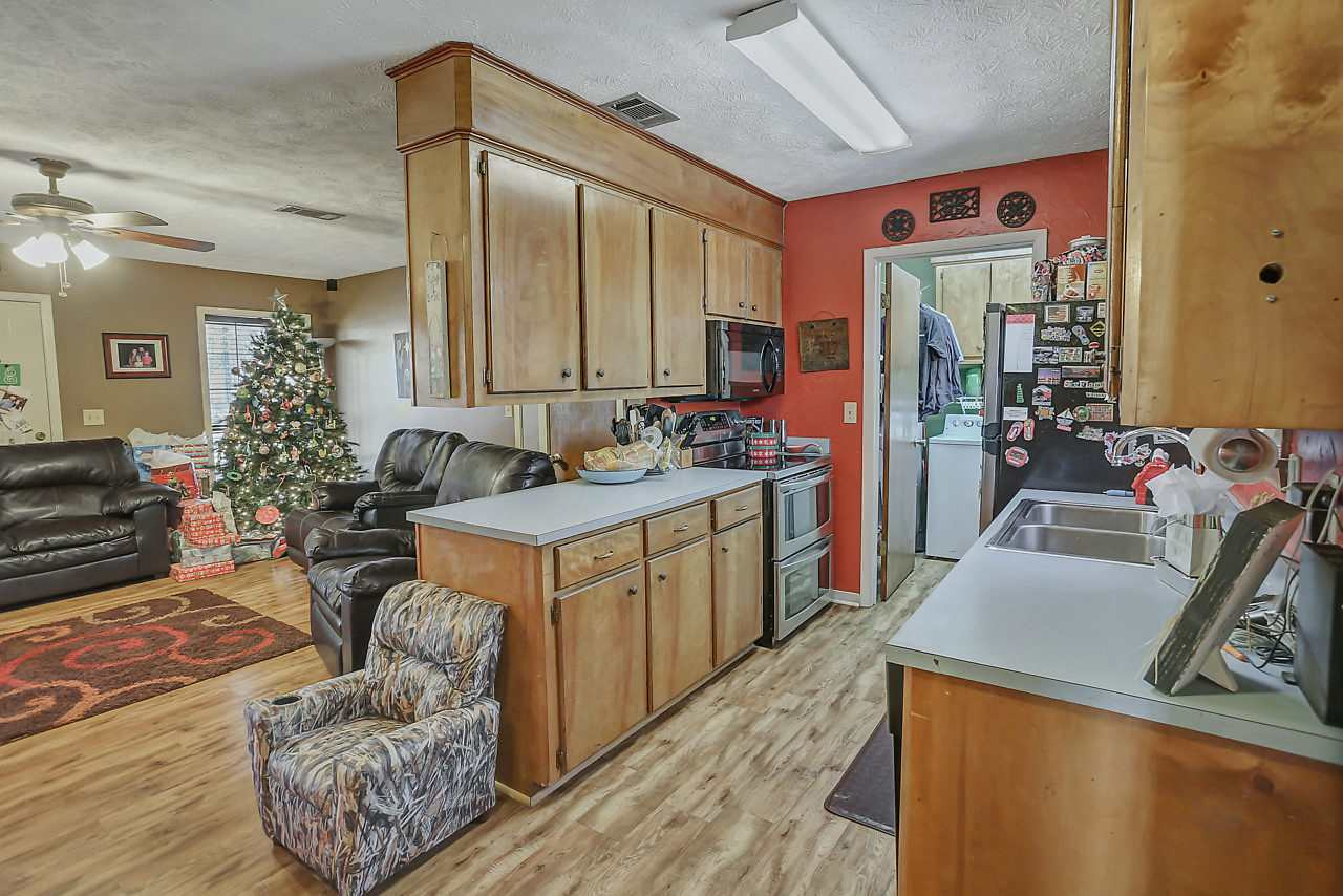 2132 White Road Florence, MS 39073 - Photo 7 of 16 Photo 8