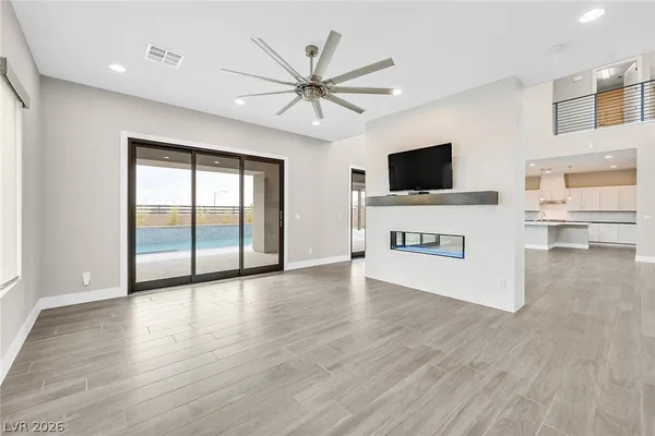 $7,750 | 4008 Desert Crest, Las Vegas, NV 89129