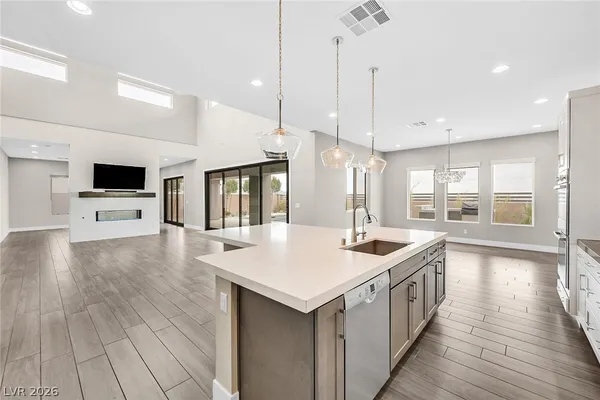 $7,750 | 4008 Desert Crest, Las Vegas, NV 89129