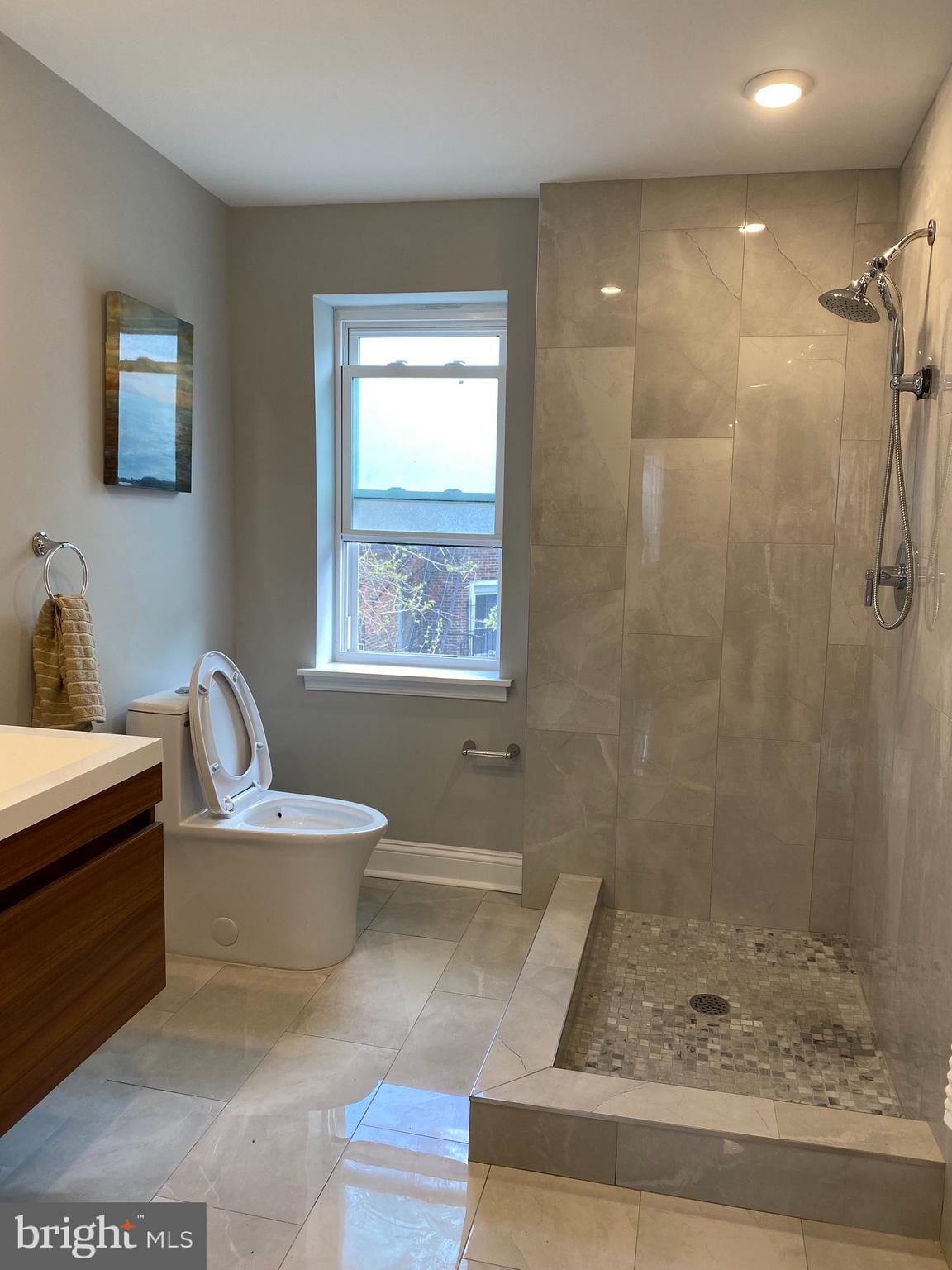 1432 Cambridge Street Philadelphia, PA 19130 - Photo 22 of 24 Glass shower door to be installed