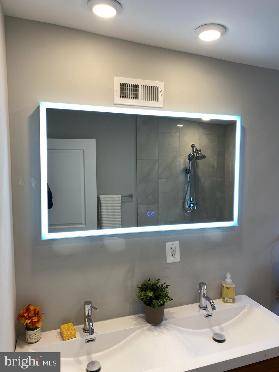 1432 Cambridge Street Philadelphia, PA 19130 - Photo 24 of 24 new mirror installed.