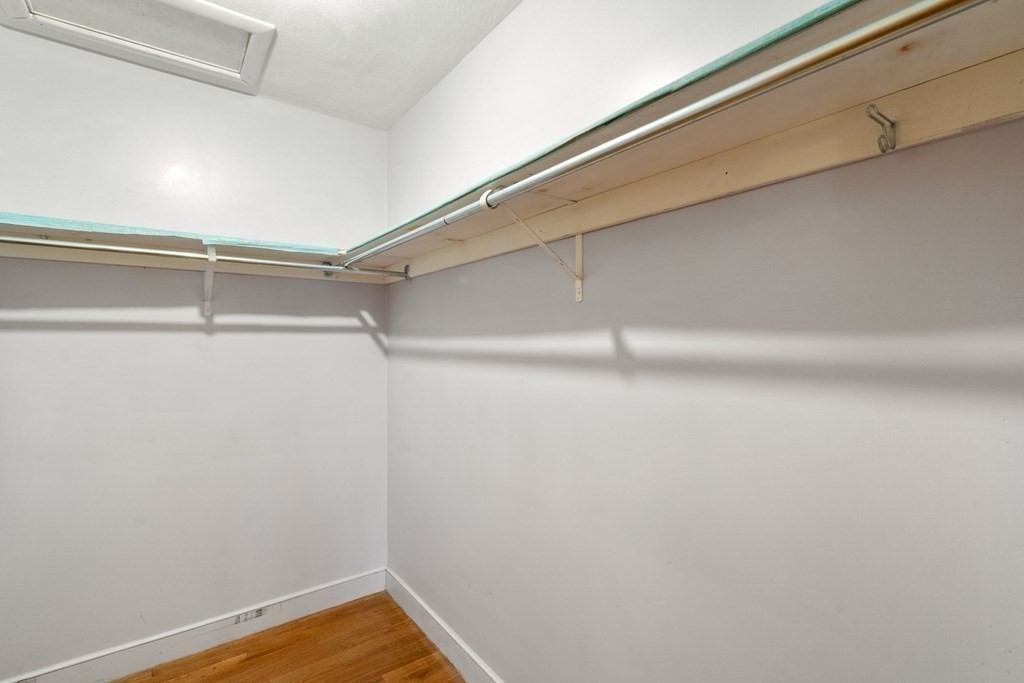 23 Lawndale Road Stoneham, MA 02180 - Photo 18 of 37 Gallery Image 18