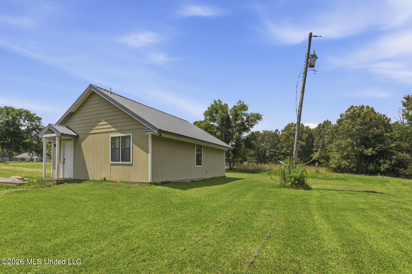 301 Oakdale Road Madison, MS 39110 - Photo 7 of 20 301 Oakdale-6