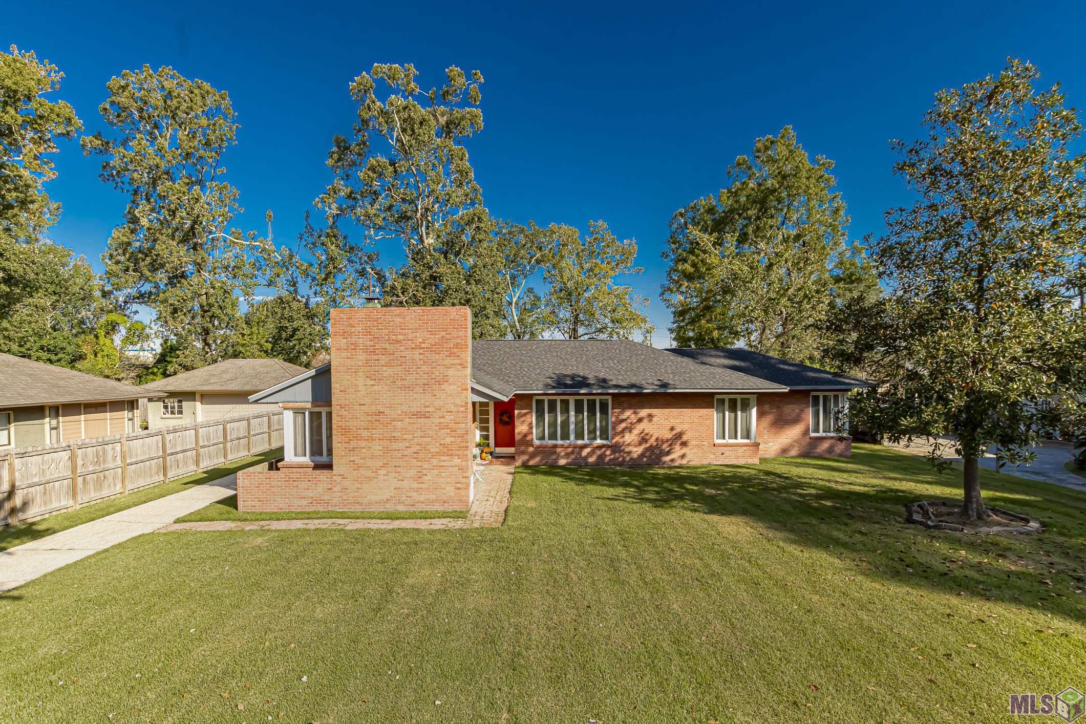 9121 Meadowood Street Baton Rouge, LA 70815 - Photo 2 of 40 Gallery Image 2