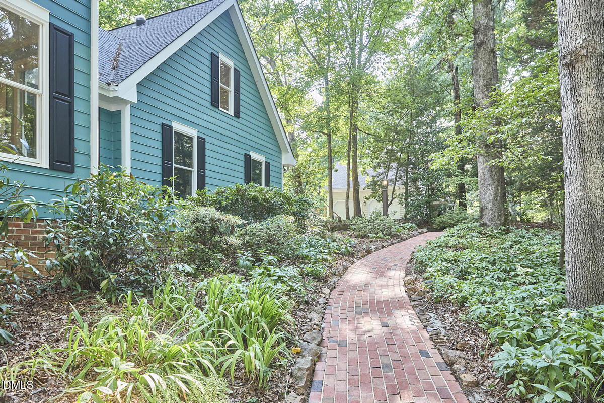 3105 Whitfield Road Chapel Hill, NC 27514 - Photo 70 of 77 Brick Walkway