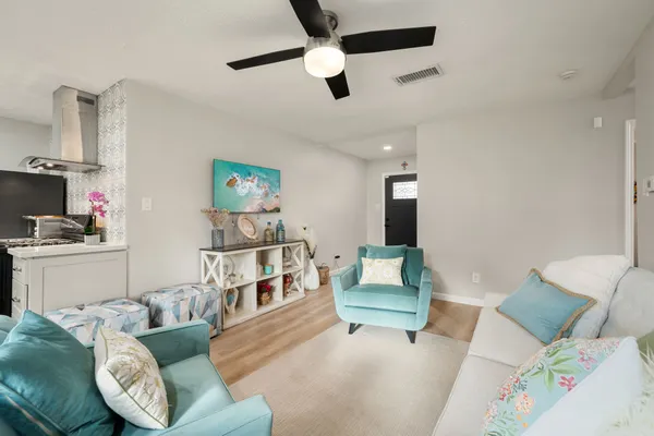 $230,000 | 5147 Castlecreek Lane, Houston, TX 77053