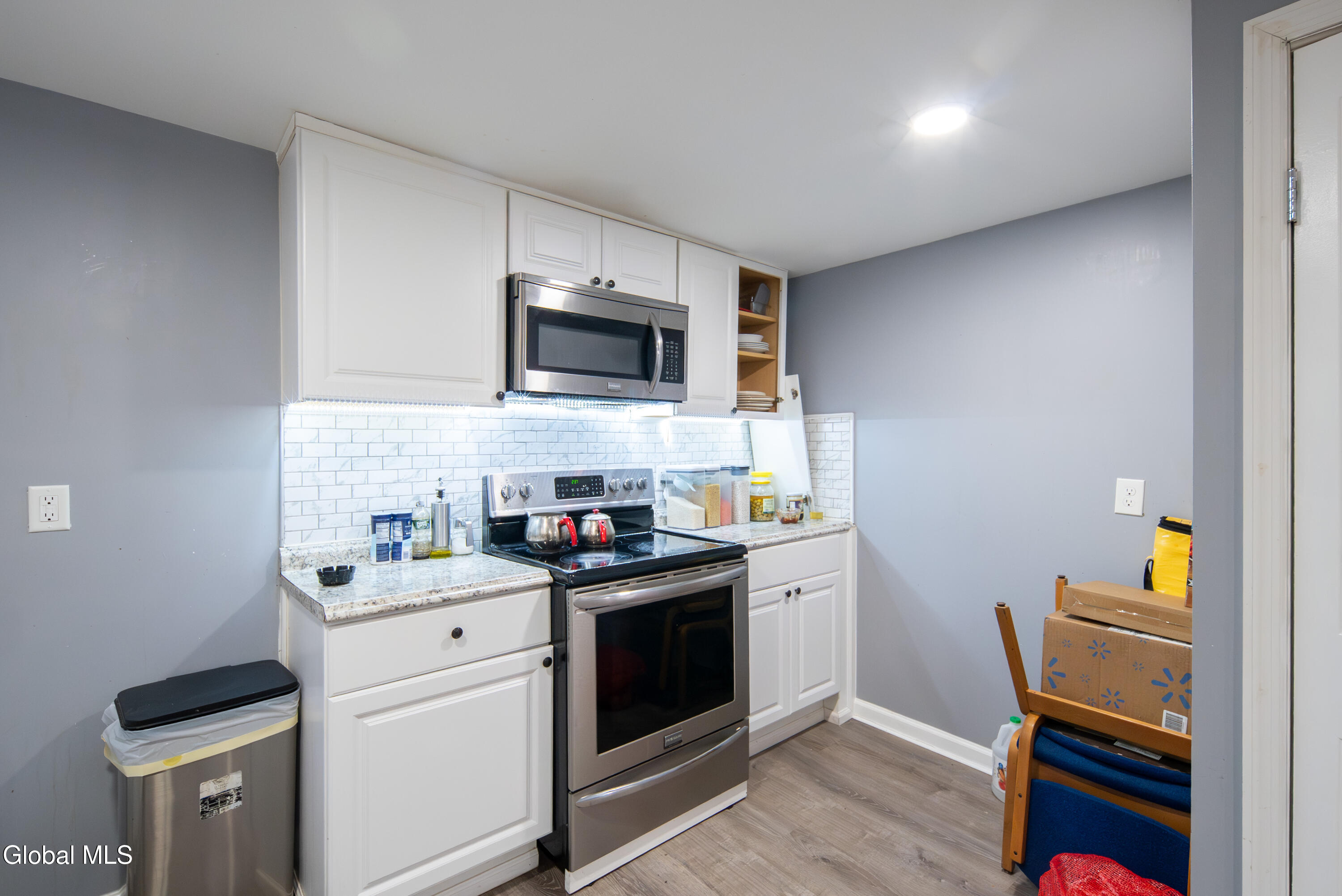 41 Brunswick Avenue Troy, NY 12180 - Photo 11 of 45 010