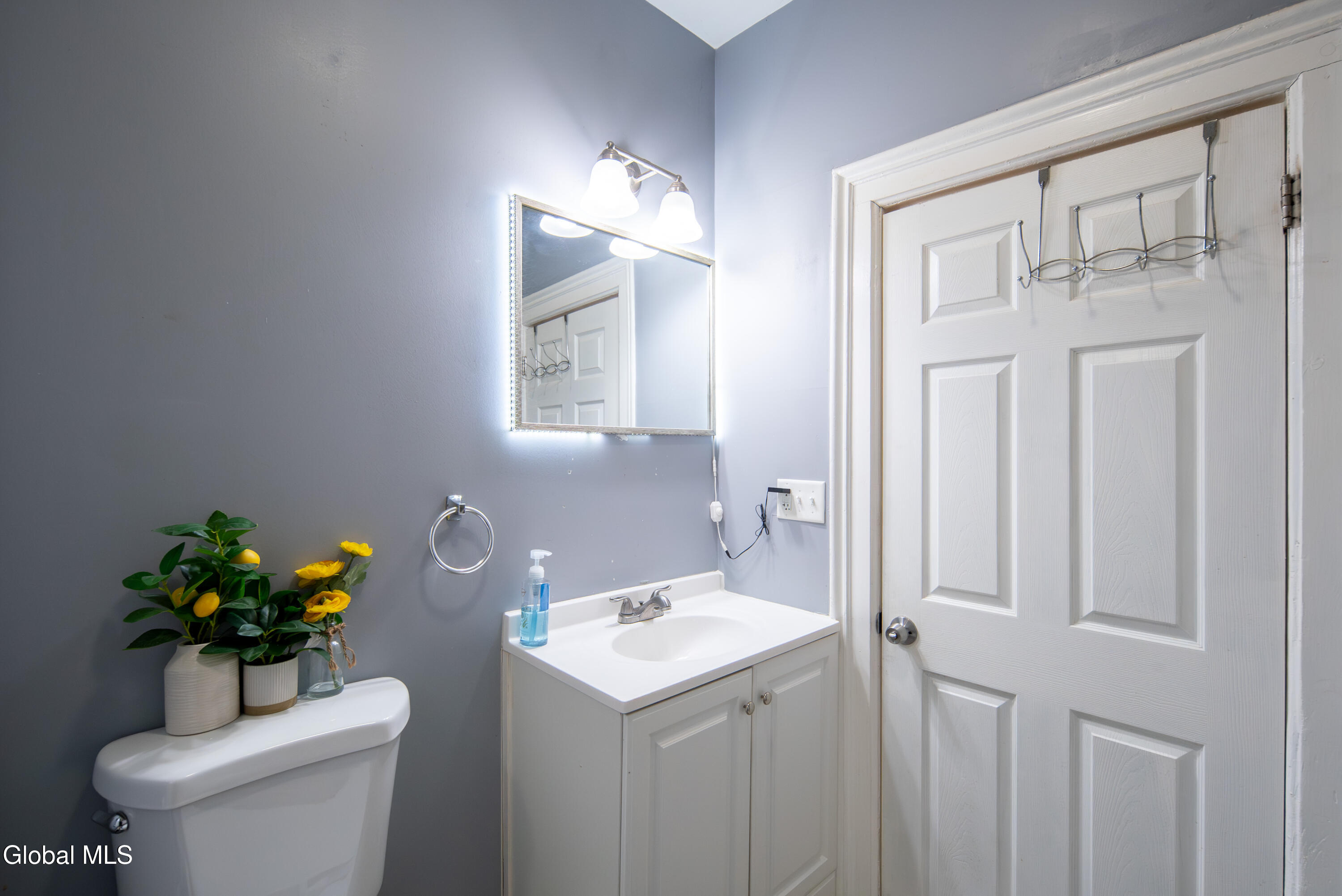 41 Brunswick Avenue Troy, NY 12180 - Photo 18 of 45 017