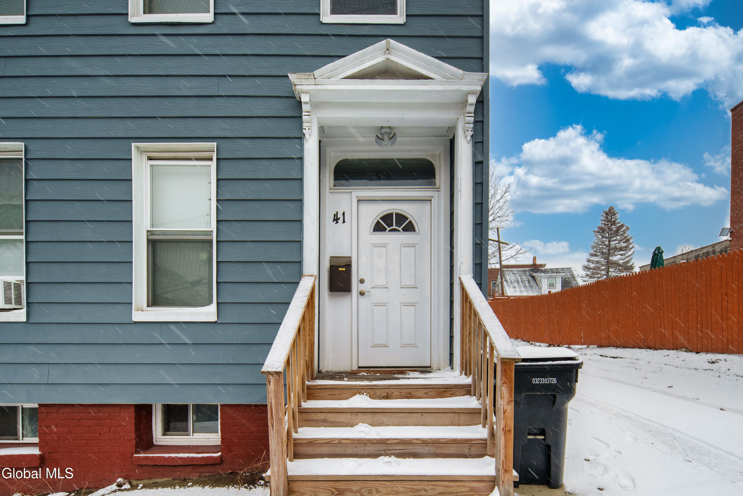 41 Brunswick Avenue Troy, NY 12180 - Photo 3 of 45 002