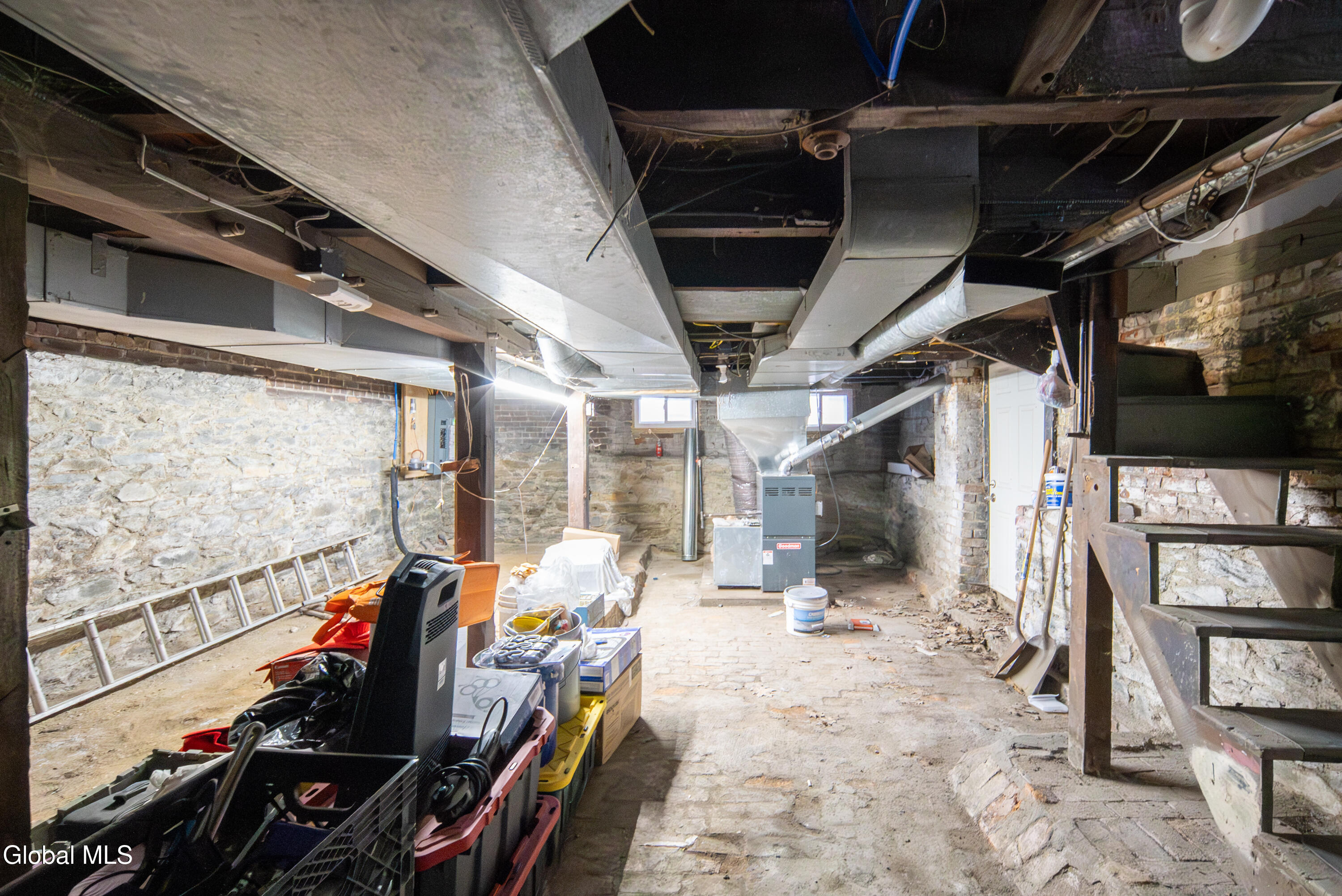 41 Brunswick Avenue Troy, NY 12180 - Photo 38 of 45 037