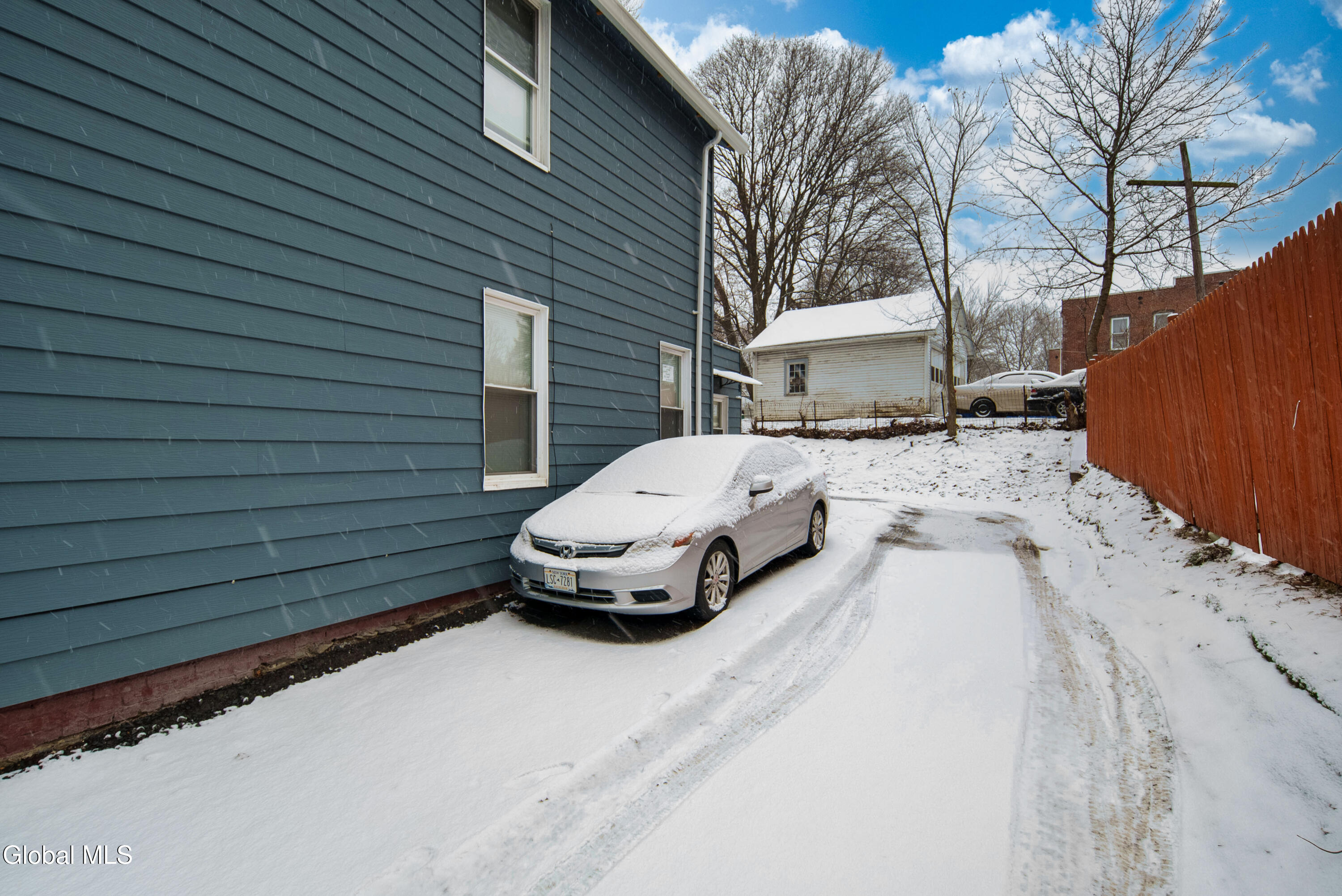 41 Brunswick Avenue Troy, NY 12180 - Photo 42 of 45 041