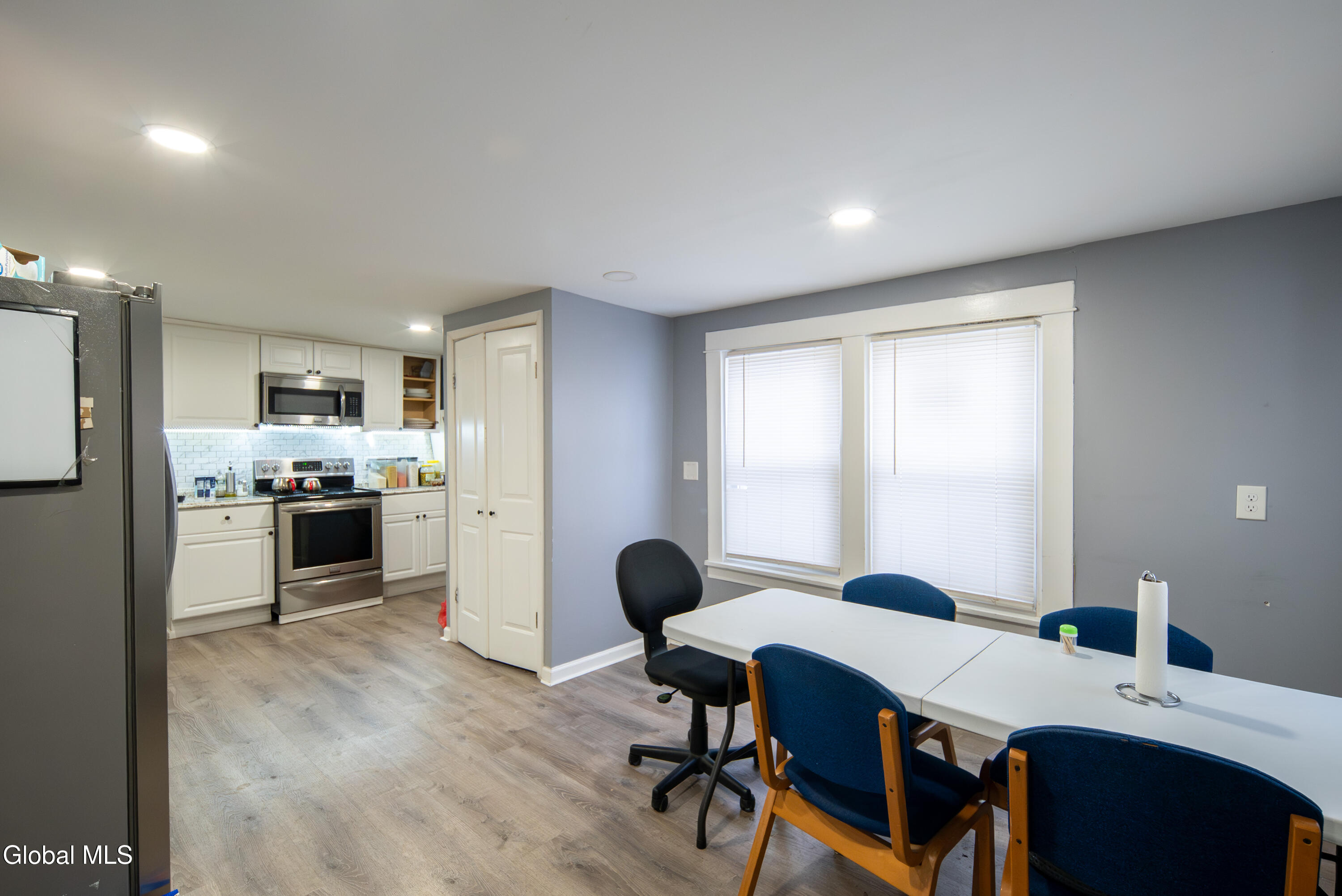 41 Brunswick Avenue Troy, NY 12180 - Photo 6 of 45 005