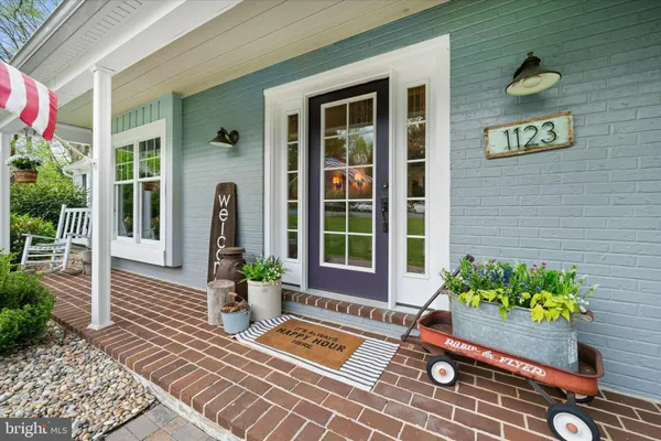 $1,250,000 | 1123 Independence Drive, West Chester, PA 19382
