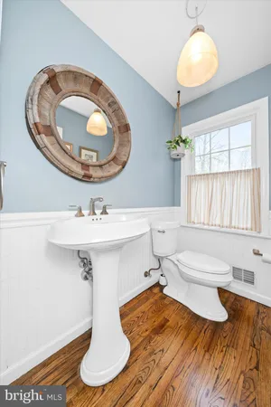 $1,250,000 | 1123 Independence Drive, West Chester, PA 19382