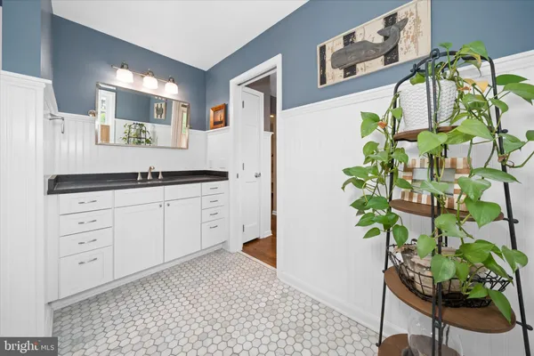 $1,250,000 | 1123 Independence Drive, West Chester, PA 19382