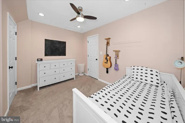 $1,250,000 | 1123 Independence Drive, West Chester, PA 19382