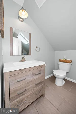 $1,250,000 | 1123 Independence Drive, West Chester, PA 19382