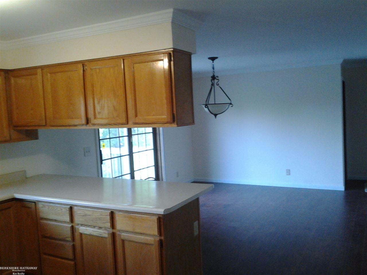 148 Holmes Road Allenton, MI 48002 - Photo 6 of 9 31306007-5.JPG