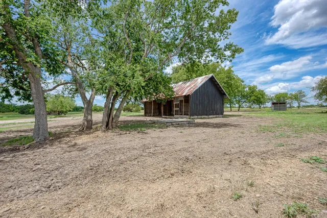 $775,000 | 2365 Hackberry Road, Salado, TX 76571