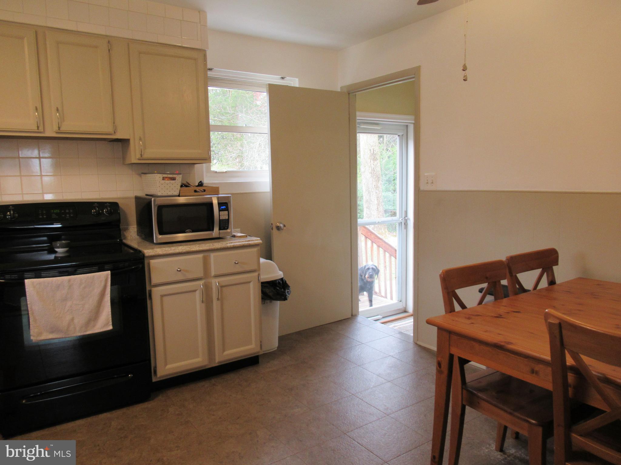 5703 Berwyn Road Berwyn Heights, MD 20740 - Photo 6 of 21 Open to deck for entertaining