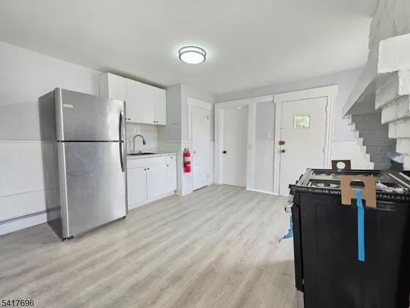 $2,800 | 8 Lincoln Avenue, Unit 2, Kearny, NJ 07032