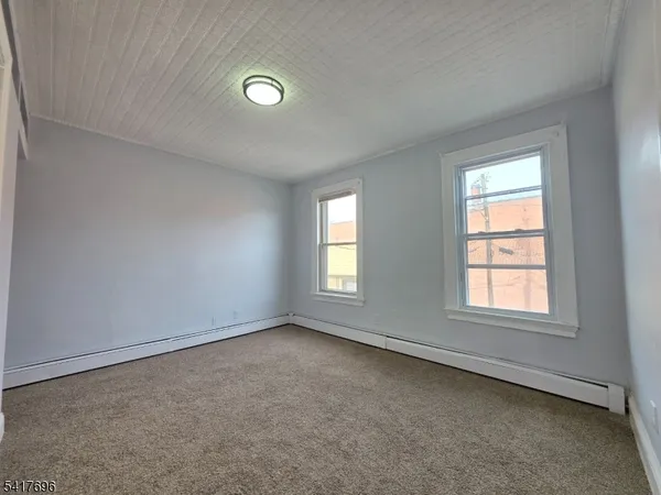 $2,800 | 8 Lincoln Avenue, Unit 2, Kearny, NJ 07032