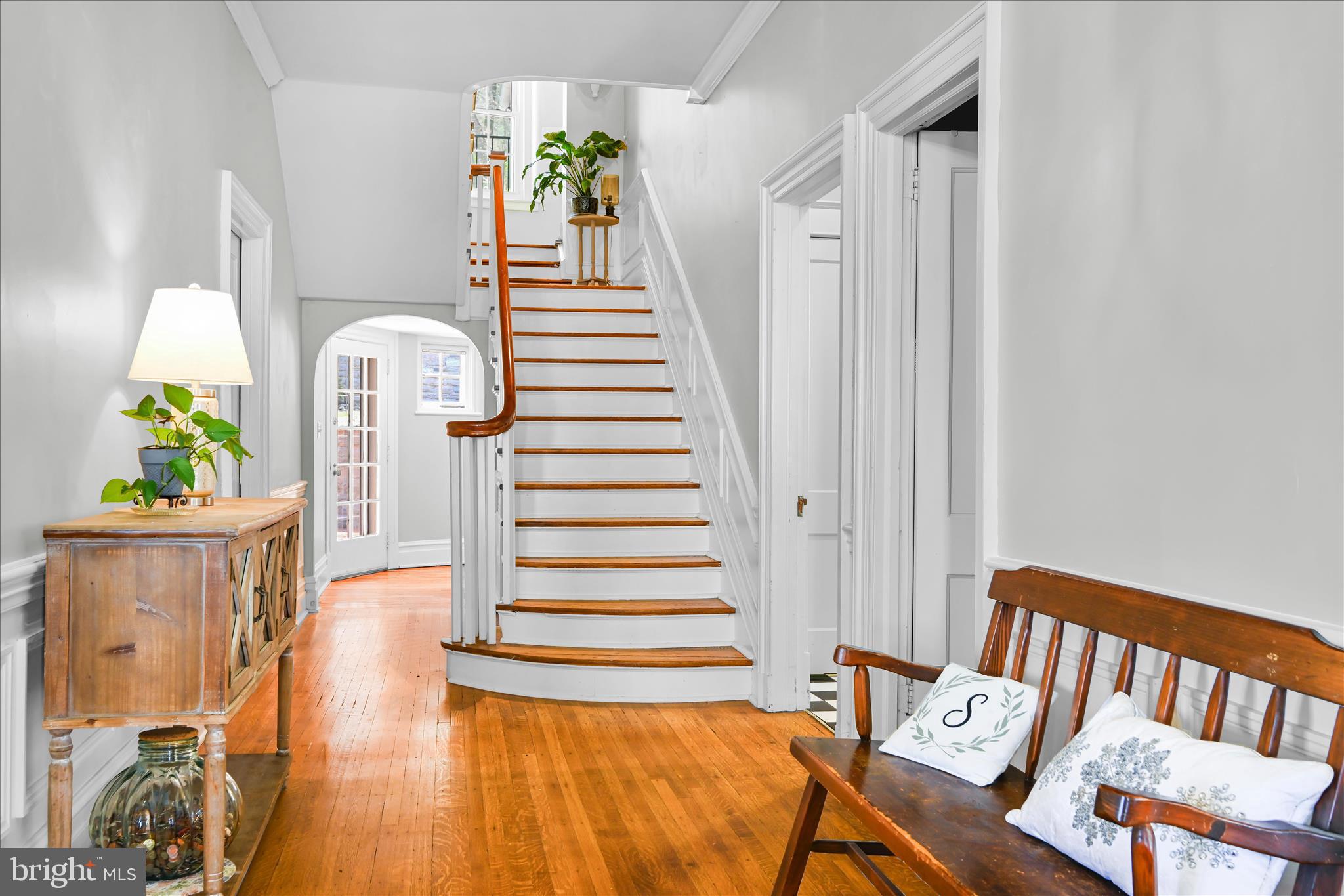 1801 Oak Road Pottsville, PA 17901 - Photo 36 of 76 Staircase