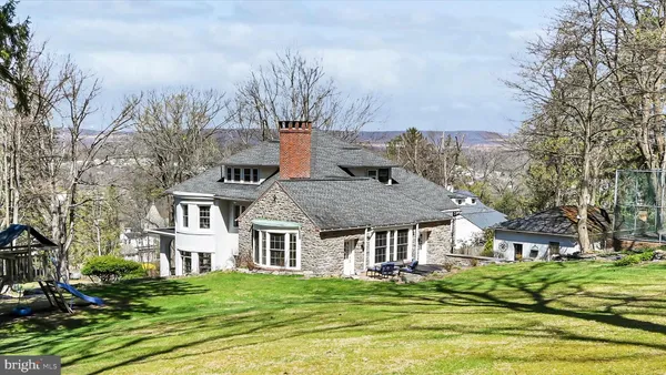 $597,500 | 1801 Oak Road, Pottsville, PA 17901