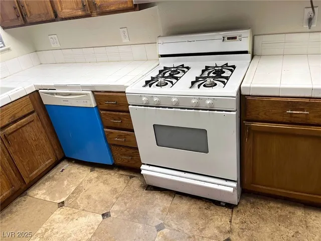 $1,400 | 6645 West Telegraph Road, Las Vegas, NV 89108