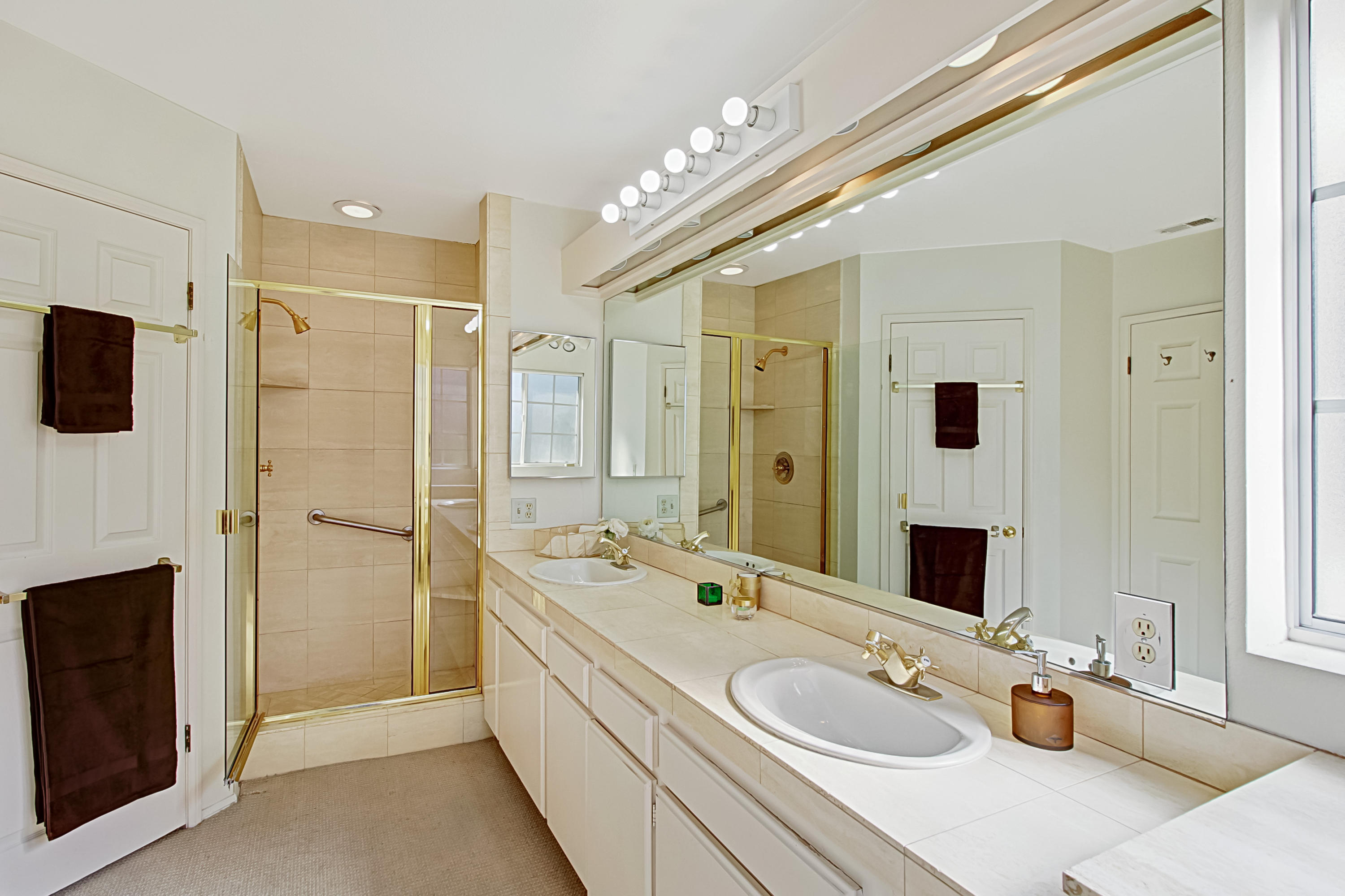 1505 Meadow Circle Carpinteria, CA 93013 - Photo 13 of 14 022