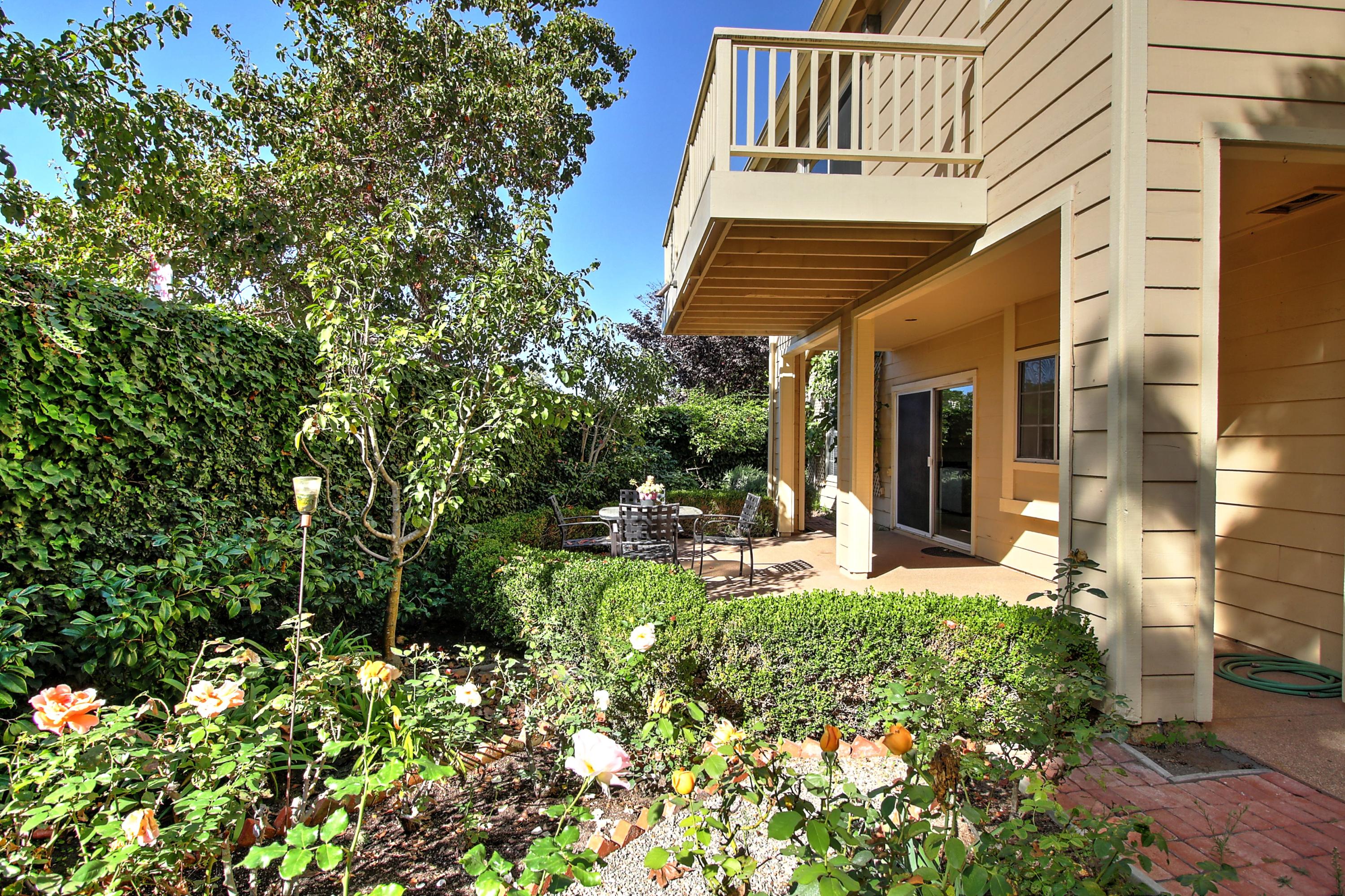 1505 Meadow Circle Carpinteria, CA 93013 - Photo 5 of 14 008