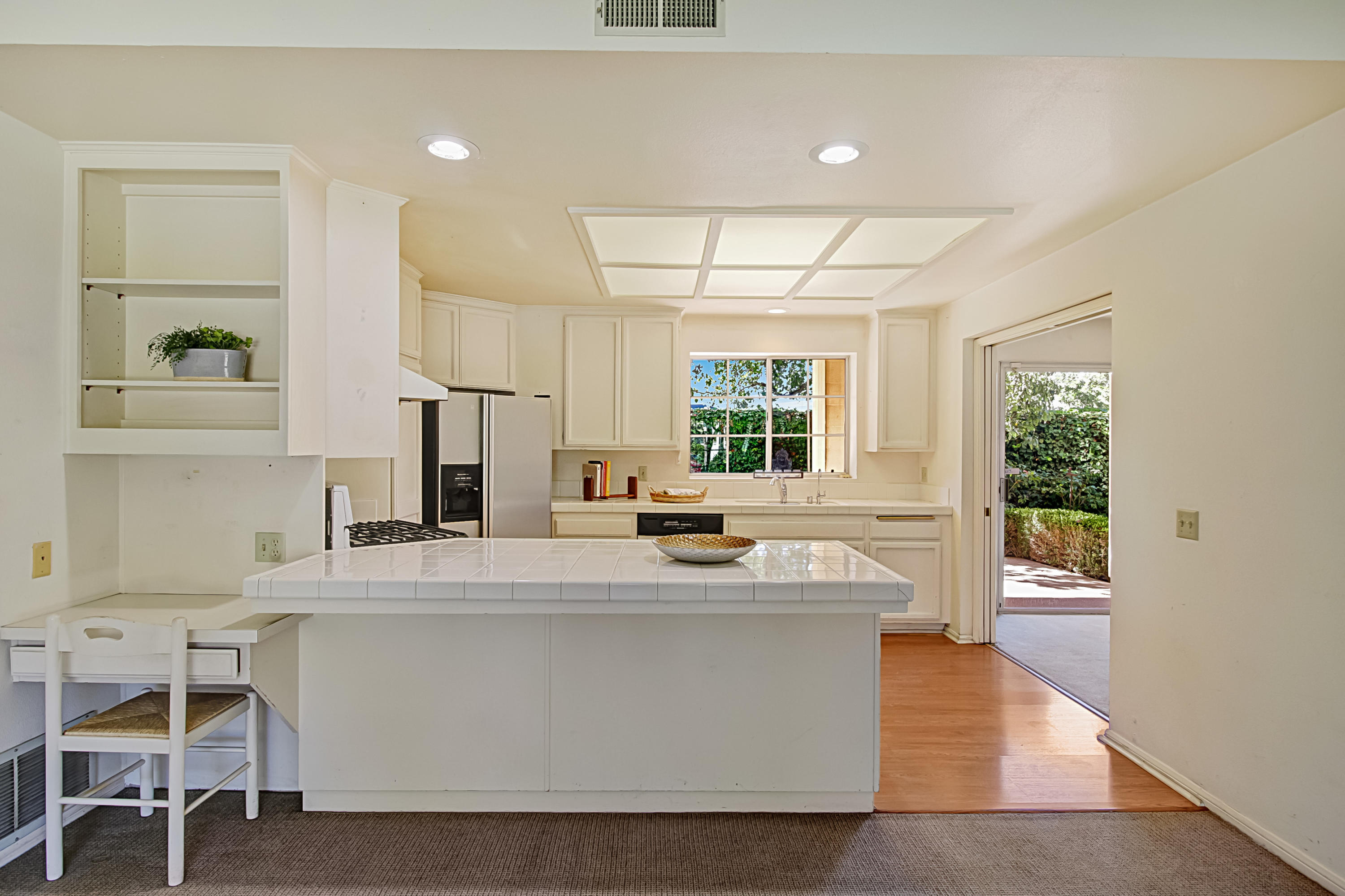 1505 Meadow Circle Carpinteria, CA 93013 - Photo 8 of 14 017