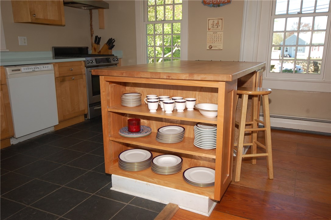 6 Simmons Road Little Compton, RI 02837 - Photo 14 of 36