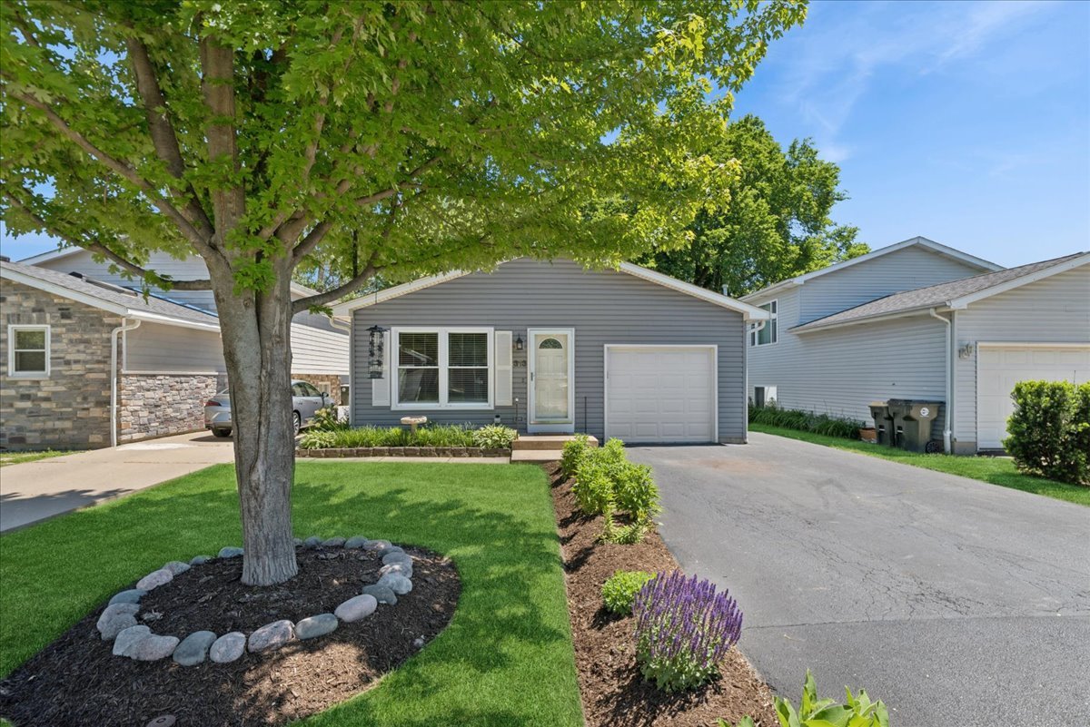 313 Maple Lane Round Lake, IL 60073 - Photo 1 of 19 Gallery Image 1